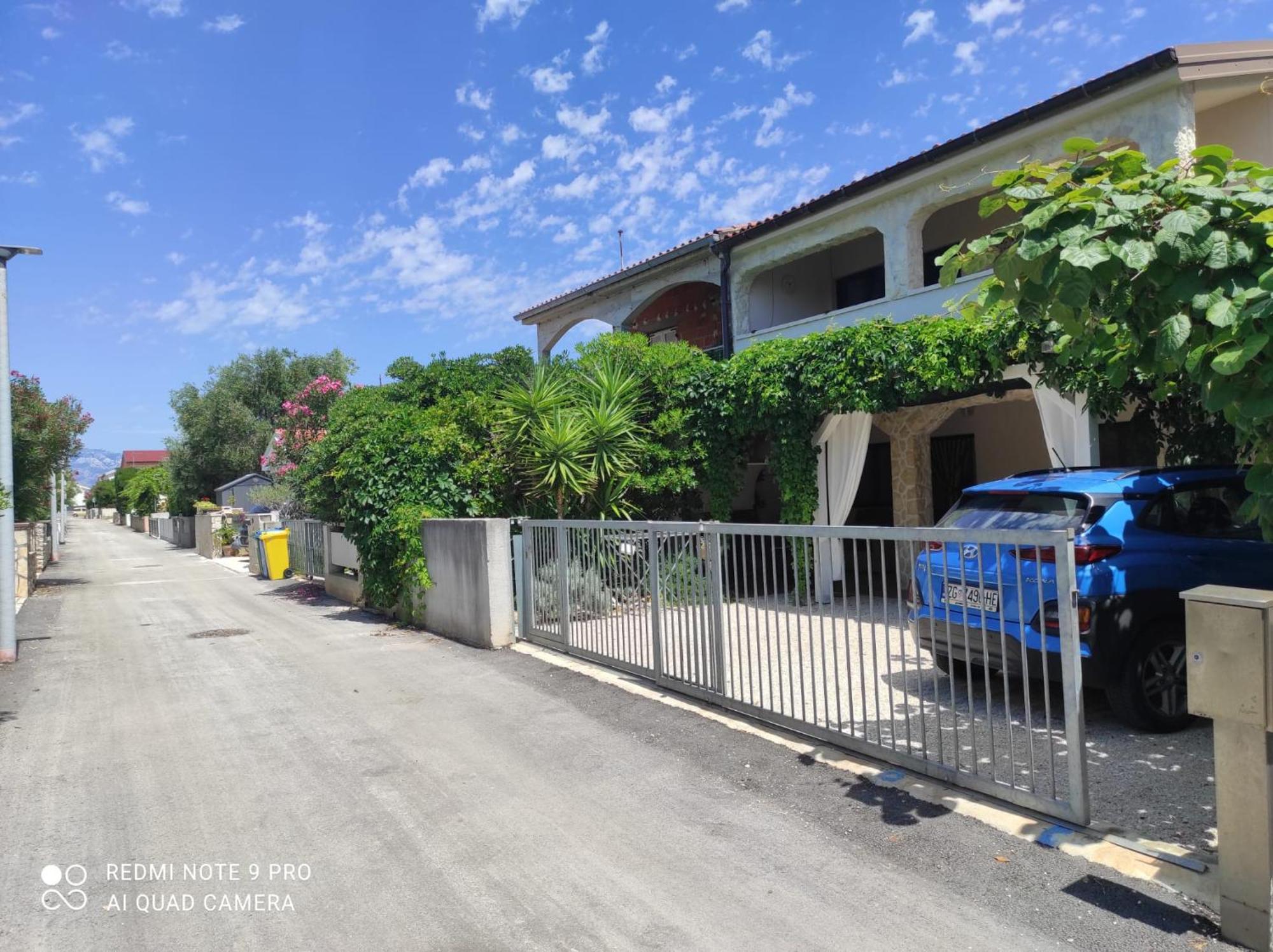 Apartment House Vir-To-All ภายนอก รูปภาพ