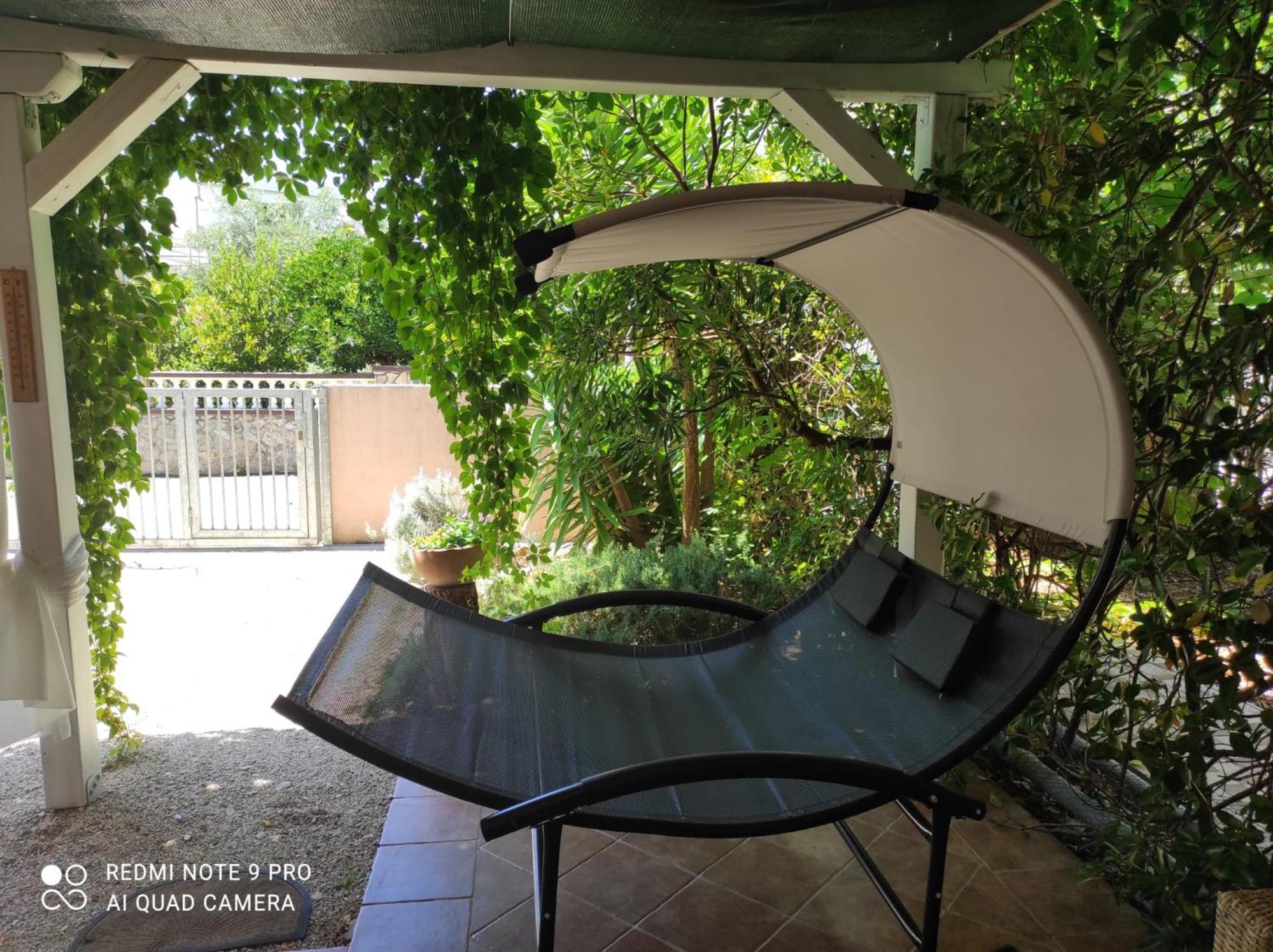 Apartment House Vir-To-All ภายนอก รูปภาพ